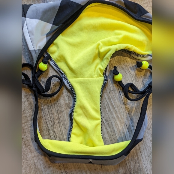 Xhilaration white and black check swim suit - Picture 3 of 5